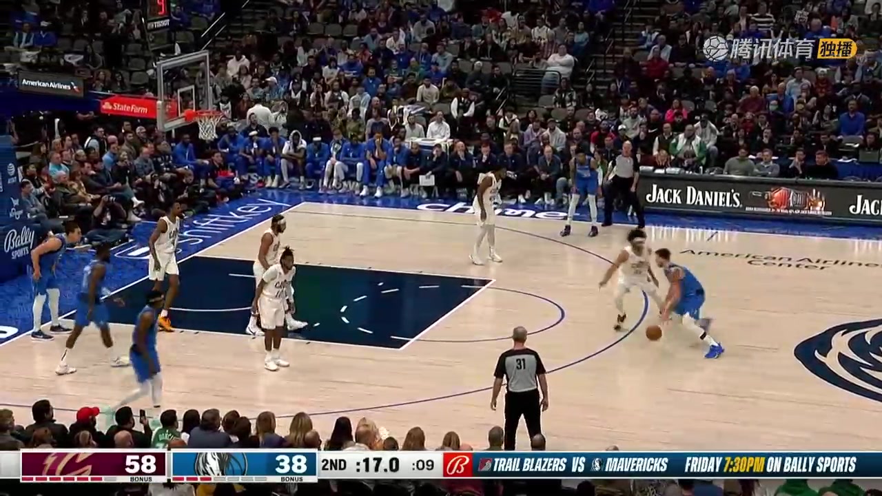  魔術師附體！東契奇神仙不看人背傳 畢竟周最佳助攻TOP10！